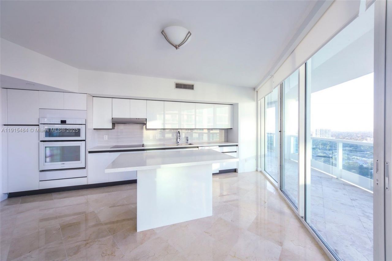 2127 Brickell Ave, Unit 2504, Miami, FL 33129 Photo
