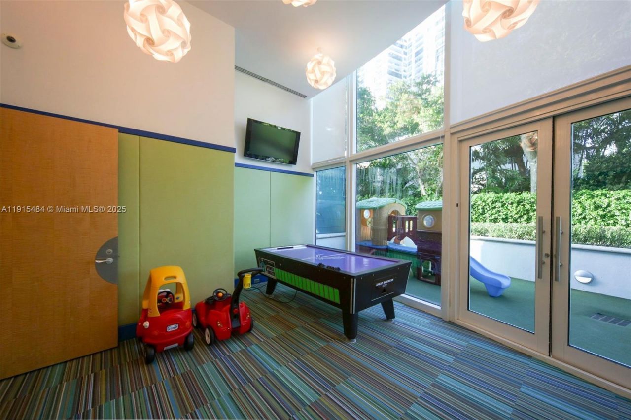 2127 Brickell Ave, Unit 2504, Miami, FL 33129 Photo