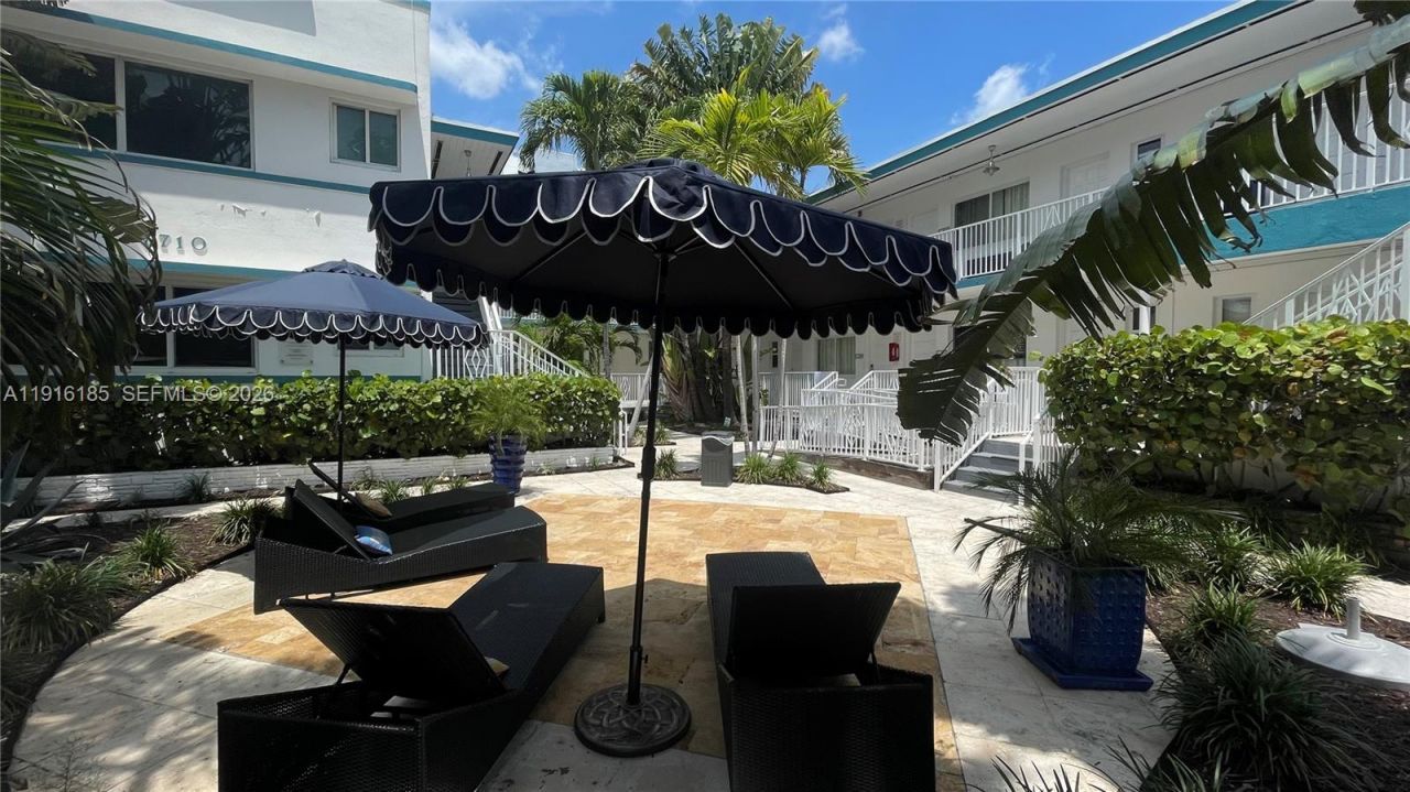 7710 Harding Ave, Unit 408, Miami Beach, FL 33141 Photo