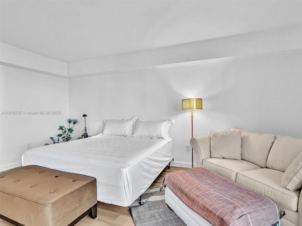 3370 Hidden Bay Dr, Unit 1002, Aventura, FL 33180 Photo