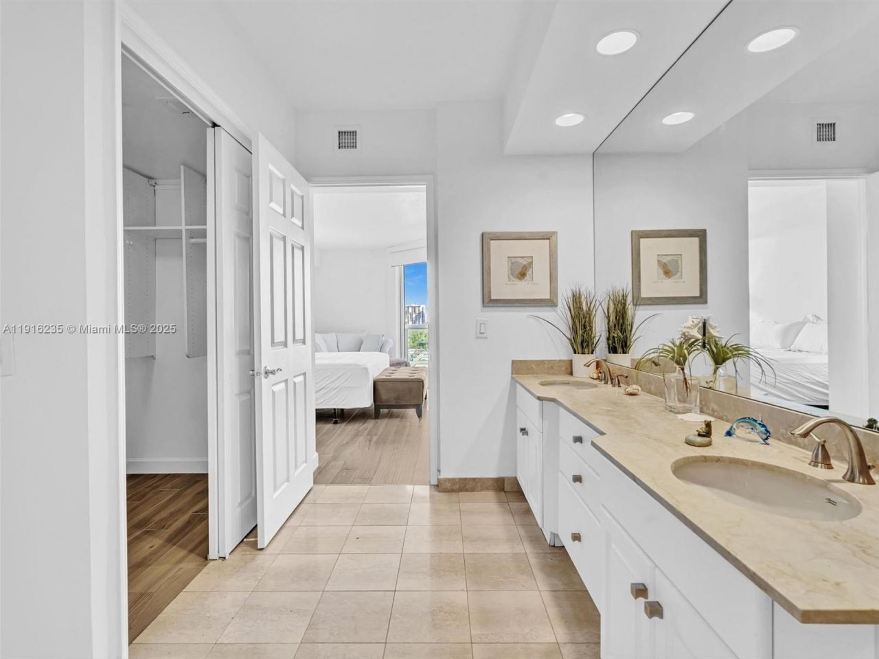 3370 Hidden Bay Dr, Unit 1002, Aventura, FL 33180 Photo