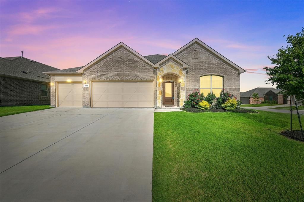 613 Chip Street, Little Elm, TX 75068 Main Photo