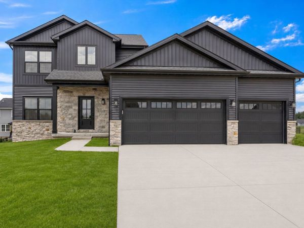 710 Wheatley Drive, Mahomet, IL 61853