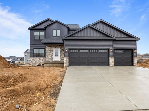 710 Wheatley Drive, Mahomet, IL 61853