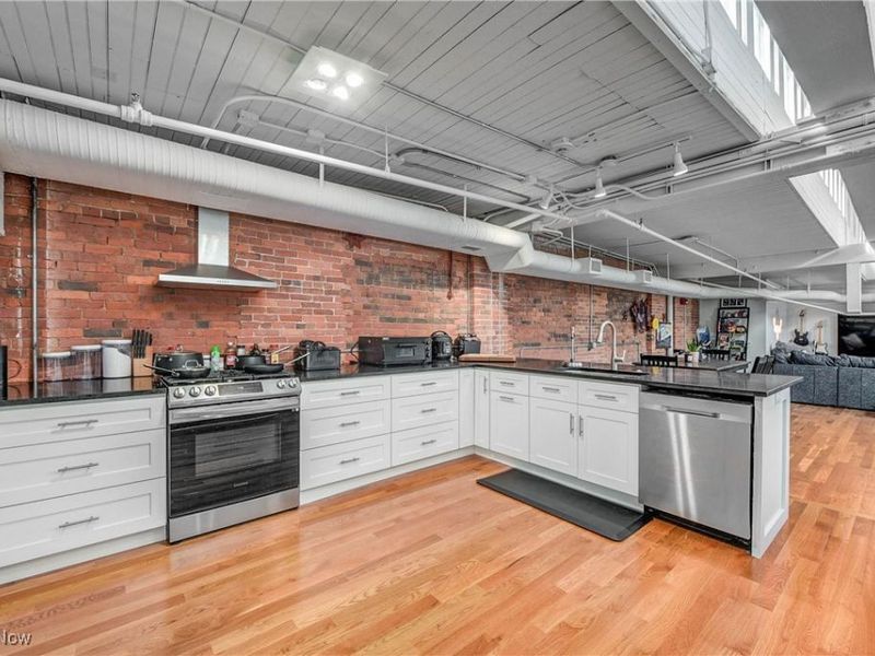 635 W Lakeside Avenue, Unit 602, Cleveland, OH 44113 Photo 10