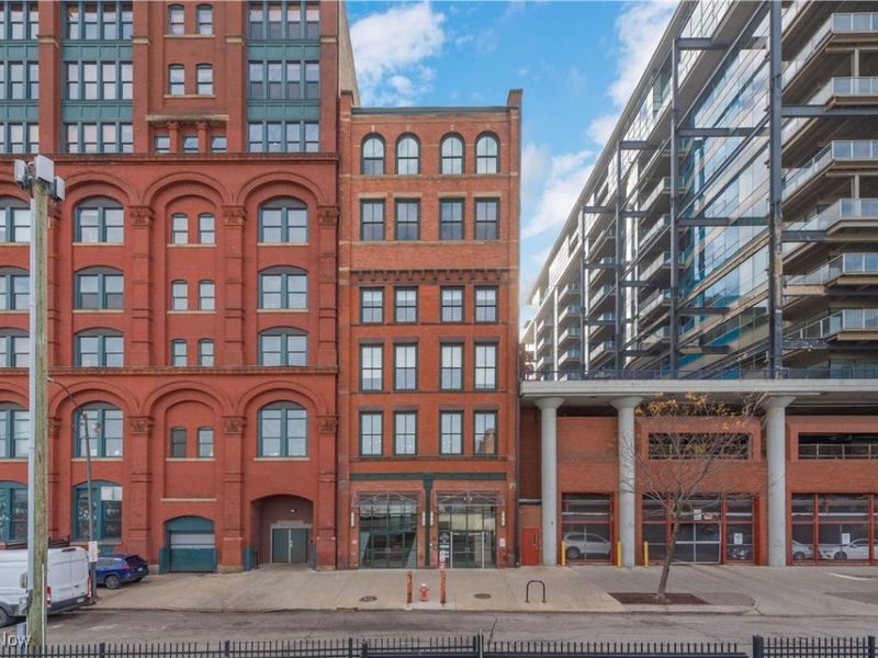 635 W Lakeside Avenue, Unit 602, Cleveland, OH 44113 Photo 2