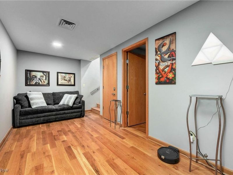 635 W Lakeside Avenue, Unit 602, Cleveland, OH 44113 Photo 4