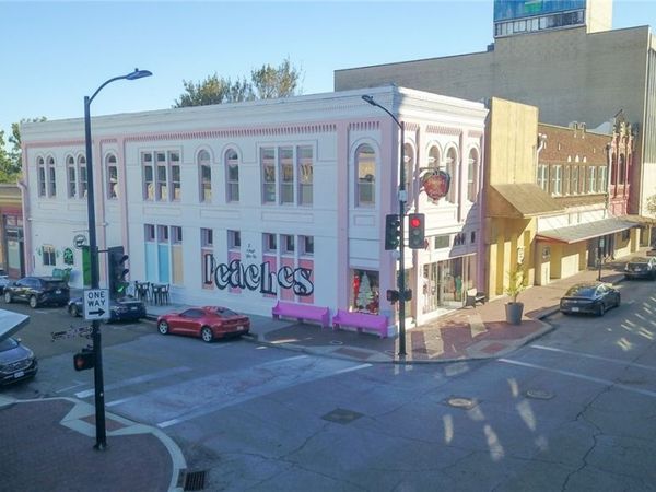 102 S Main Street, Victoria, TX 77901