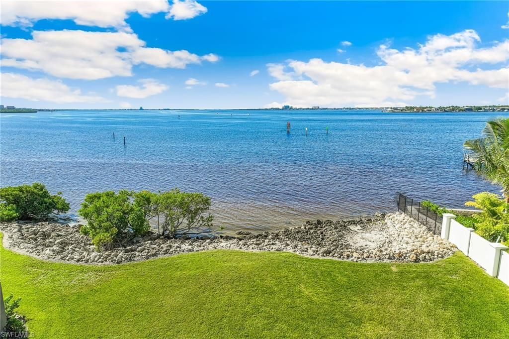 14200 Royal Harbour Ct, Unit 301, Fort Myers, FL 33908 Photo