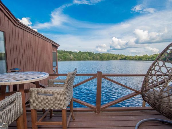 8 Northlake Circle, Peachtree City, GA 30269