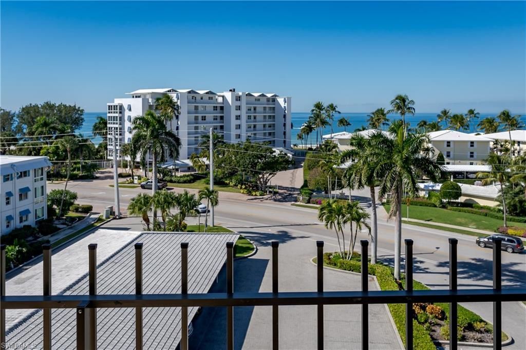 2150 Gulf Shore Blvd N, Unit 609, Naples, FL 34102 Photo