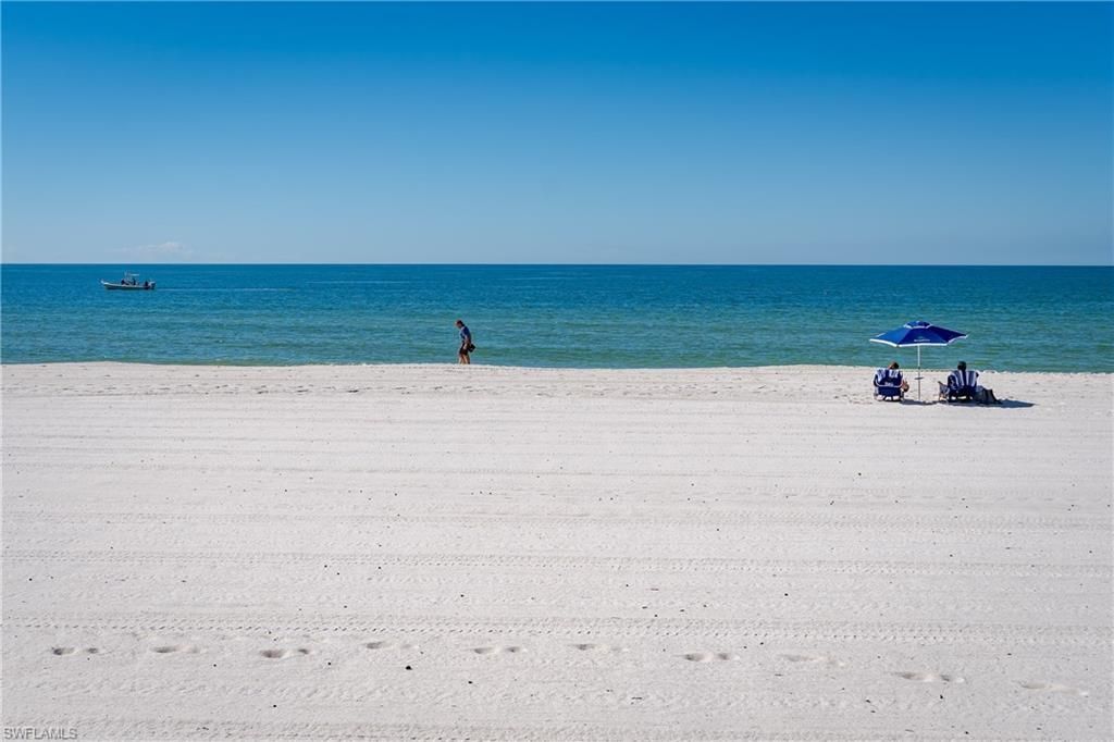 2150 Gulf Shore Blvd N, Unit 609, Naples, FL 34102 Photo