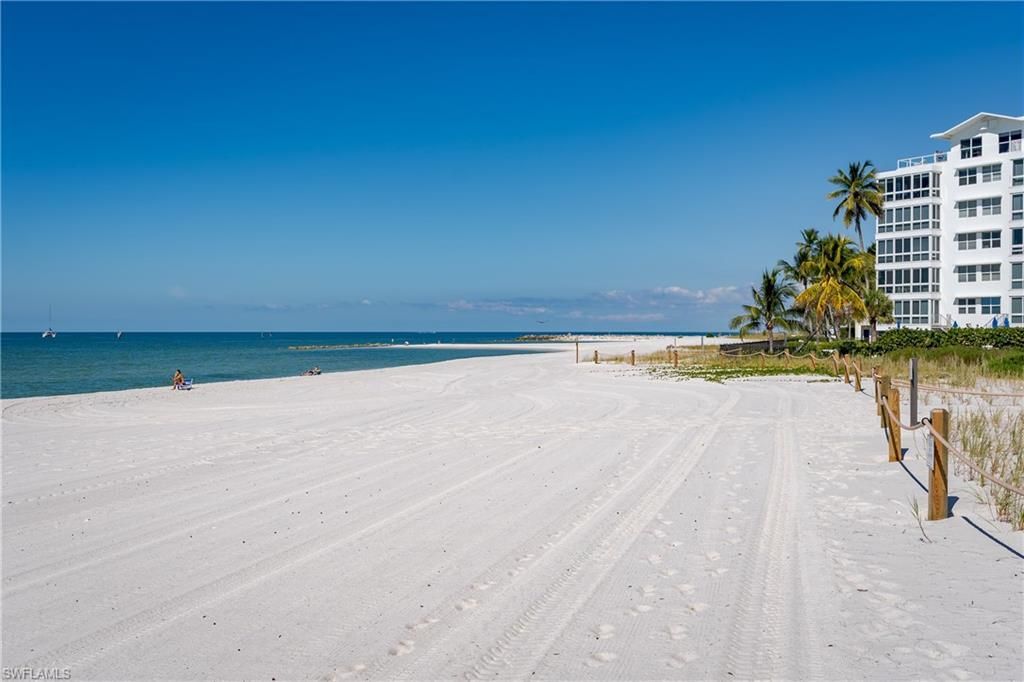 2150 Gulf Shore Blvd N, Unit 609, Naples, FL 34102 Photo