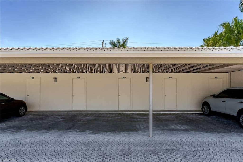 2150 Gulf Shore Blvd N, Unit 609, Naples, FL 34102 Photo