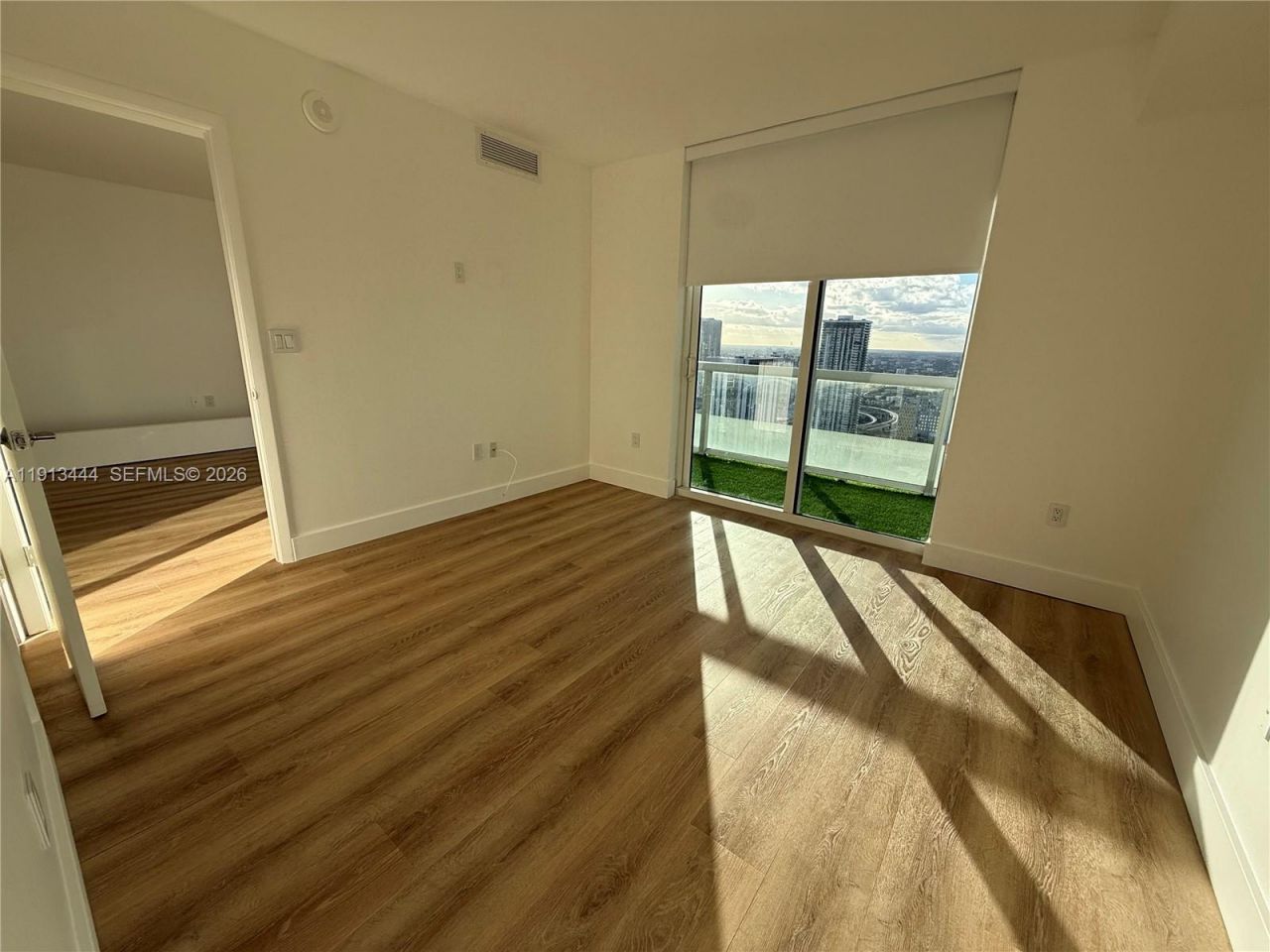 50 Biscayne Blvd, Unit 4807, Miami, FL 33132 Photo