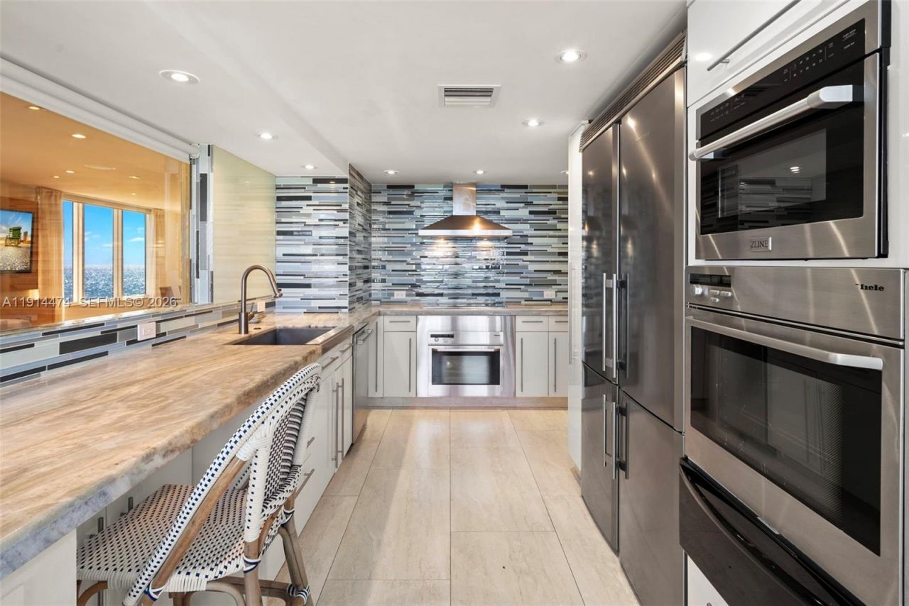 200 Ocean Lane Dr, Unit 501, Key Biscayne, FL 33149 Photo