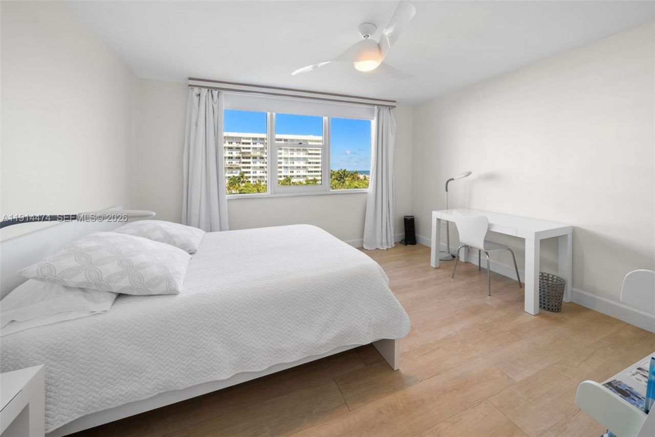 200 Ocean Lane Dr, Unit 501, Key Biscayne, FL 33149 Photo