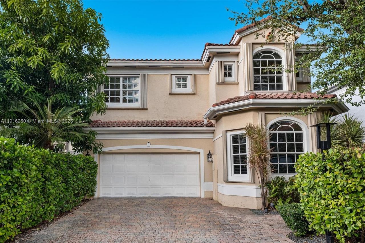 3965 194th Ln, Sunny Isles Beach, FL 33160 Photo