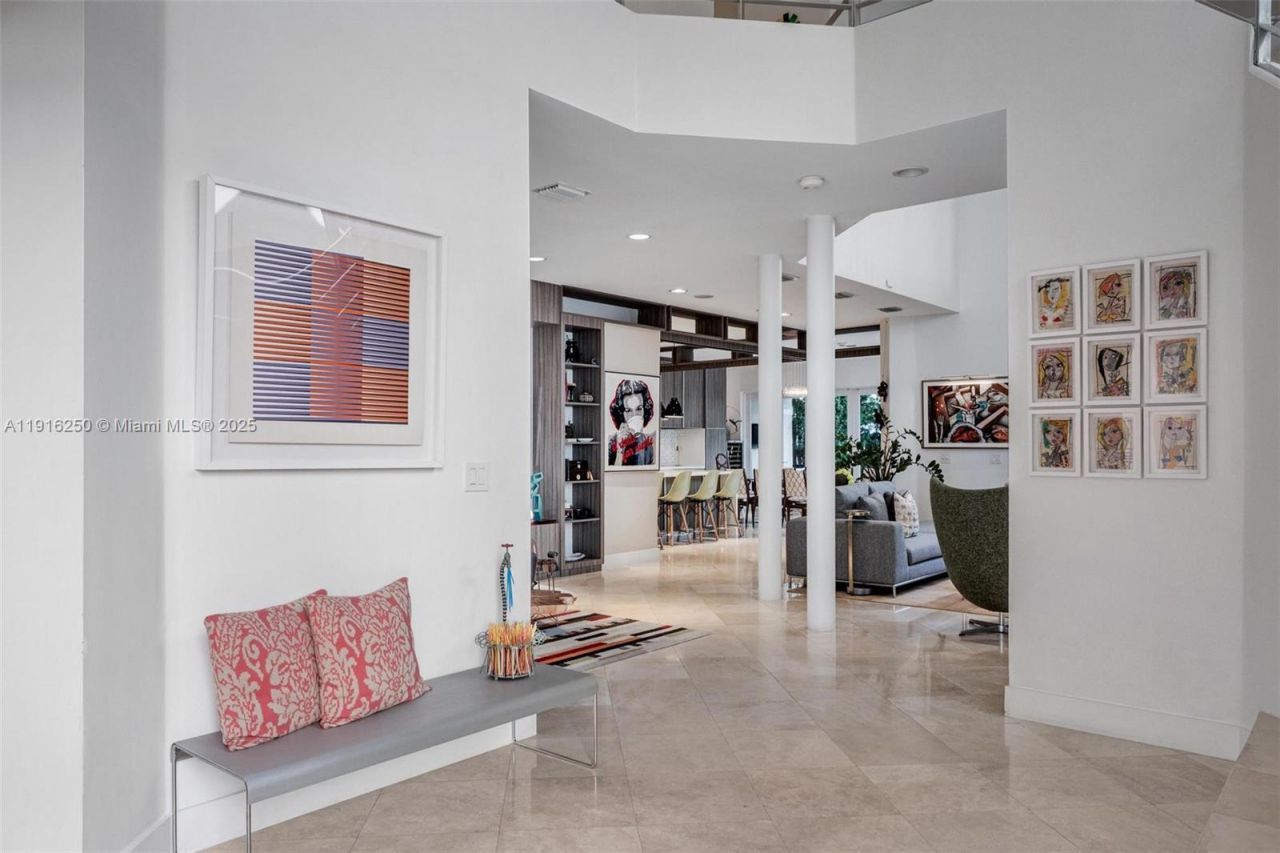 3965 194th Ln, Sunny Isles Beach, FL 33160 Photo