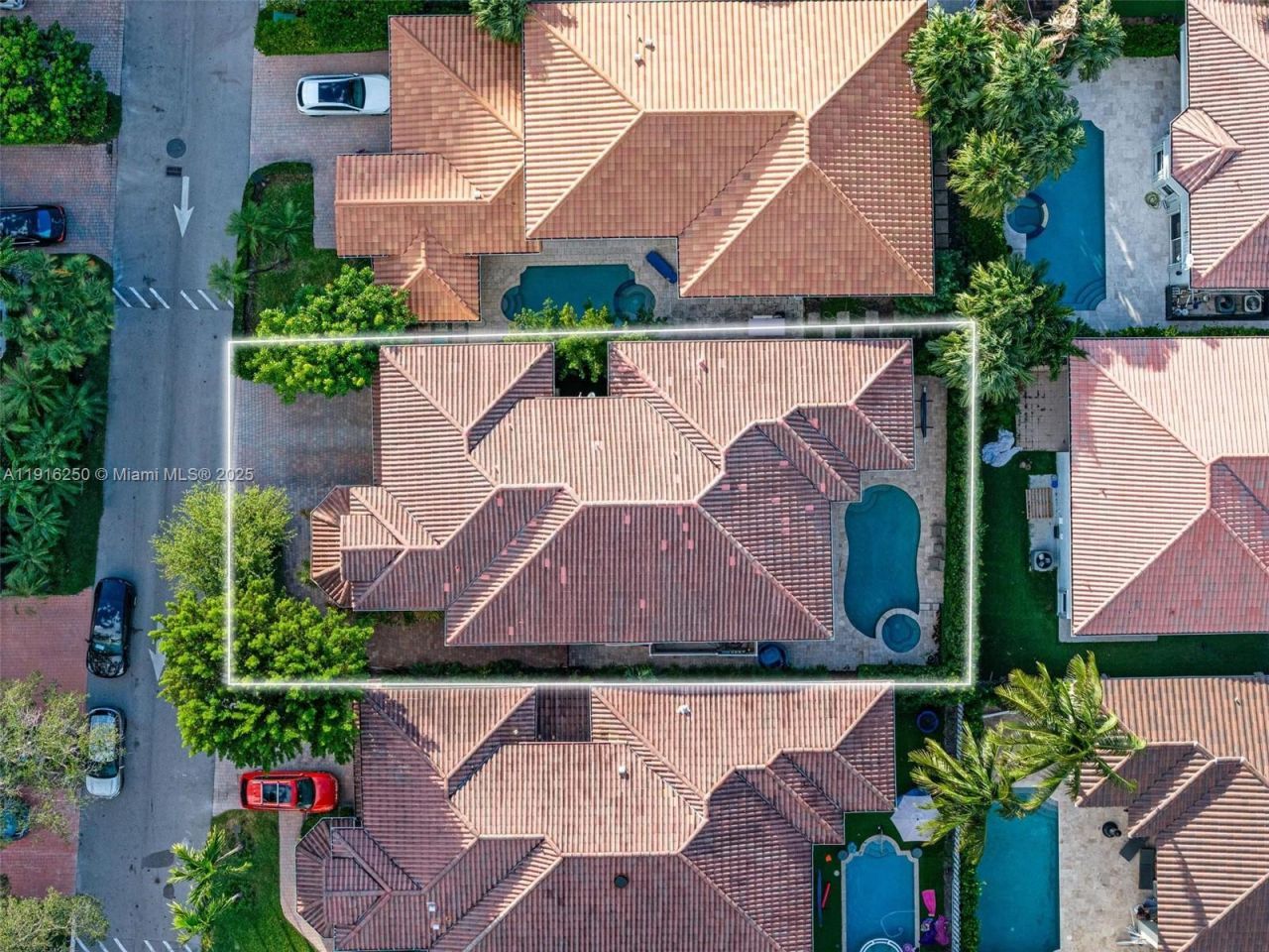 3965 194th Ln, Sunny Isles Beach, FL 33160 Photo