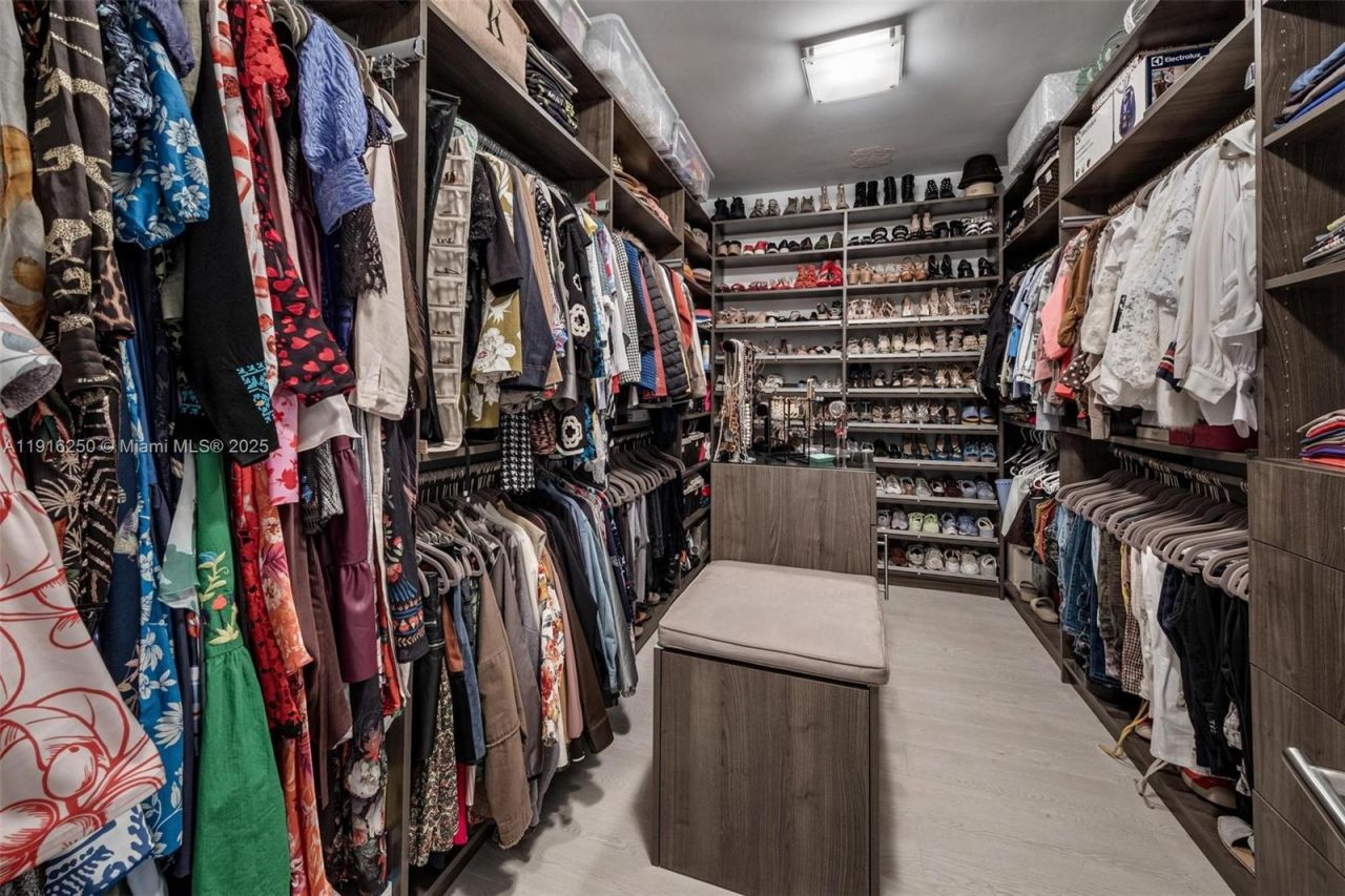 3965 194th Ln, Sunny Isles Beach, FL 33160 Photo