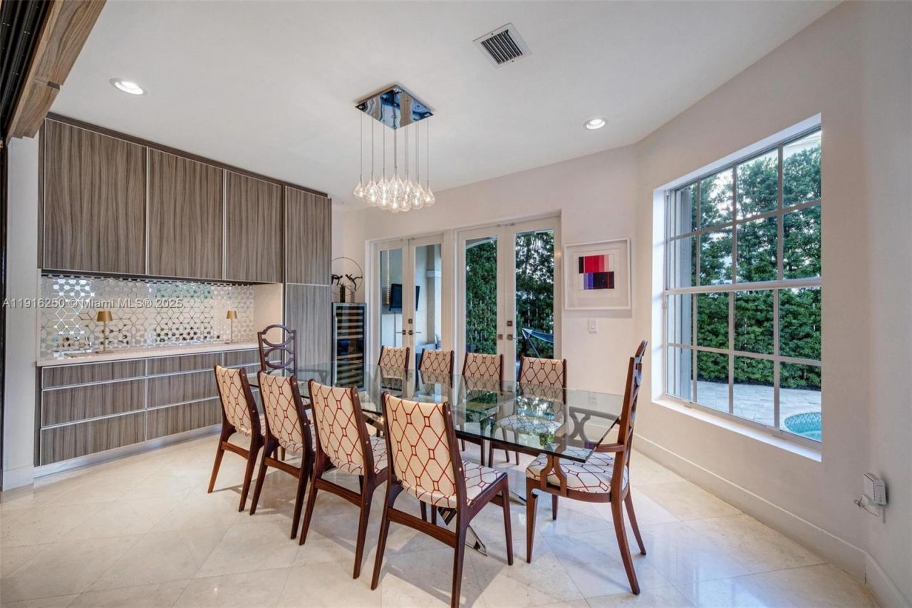 3965 194th Ln, Sunny Isles Beach, FL 33160 Photo