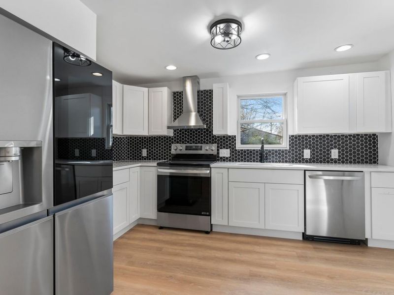 89 E Maple Street, North Lewisburg, OH 43060 Photo 4