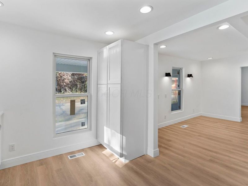 89 E Maple Street, North Lewisburg, OH 43060 Photo 6