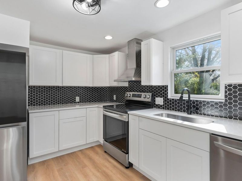 89 E Maple Street, North Lewisburg, OH 43060 Photo 7