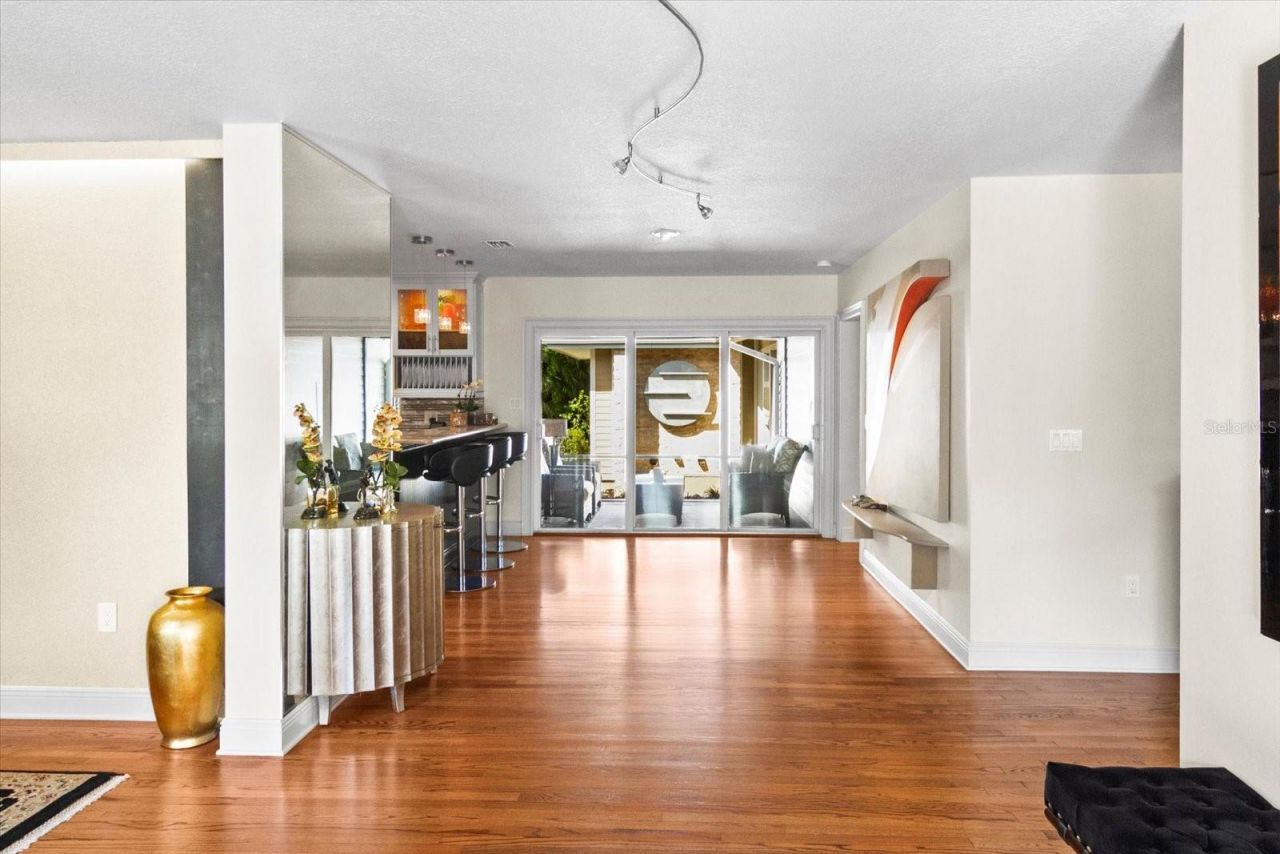 1538 S Orange Avenue, Sarasota, FL 34239 Photo