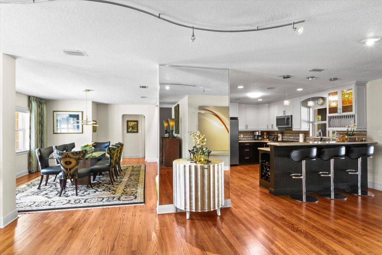 1538 S Orange Avenue, Sarasota, FL 34239 Photo