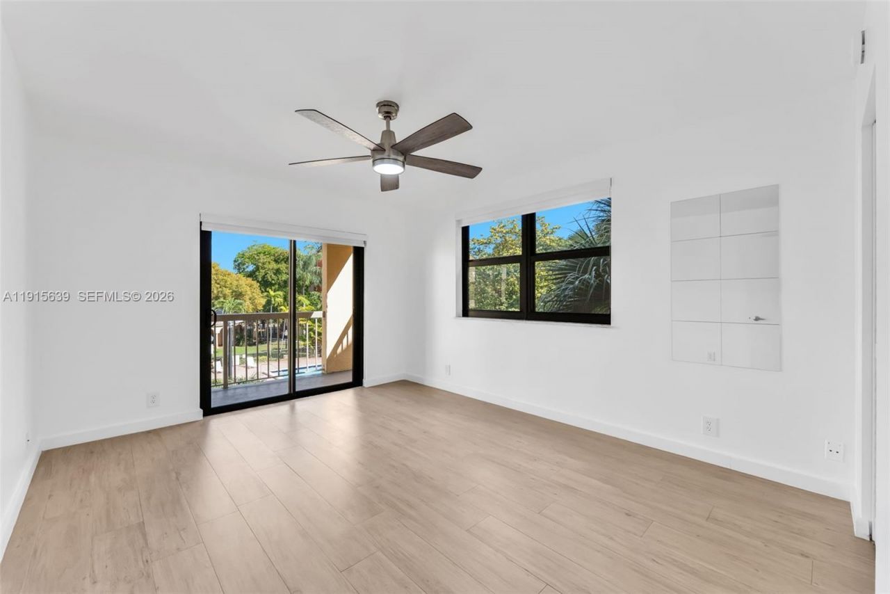 8160 Geneva Ct, Unit 317, Doral, FL 33166 Photo