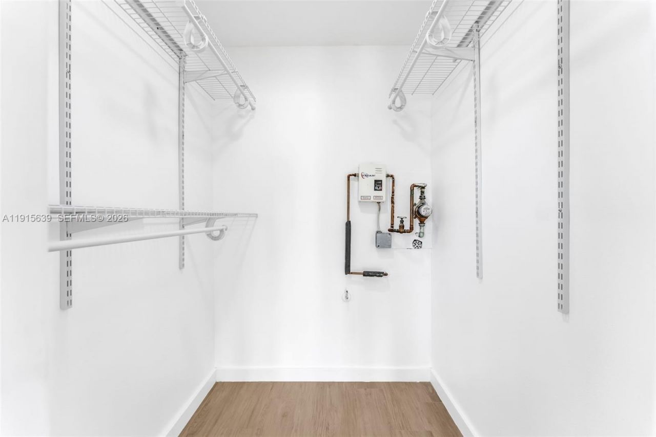 8160 Geneva Ct, Unit 317, Doral, FL 33166 Photo