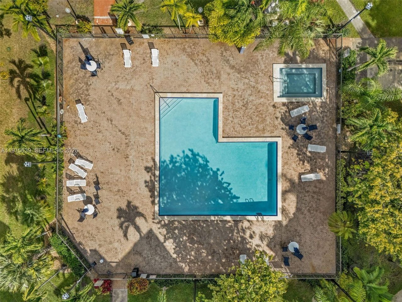 8160 Geneva Ct, Unit 317, Doral, FL 33166 Photo