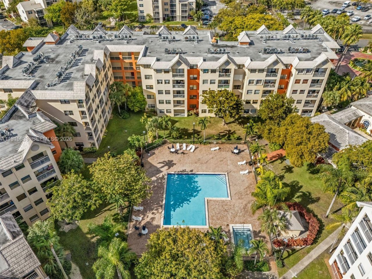 8160 Geneva Ct, Unit 317, Doral, FL 33166 Photo