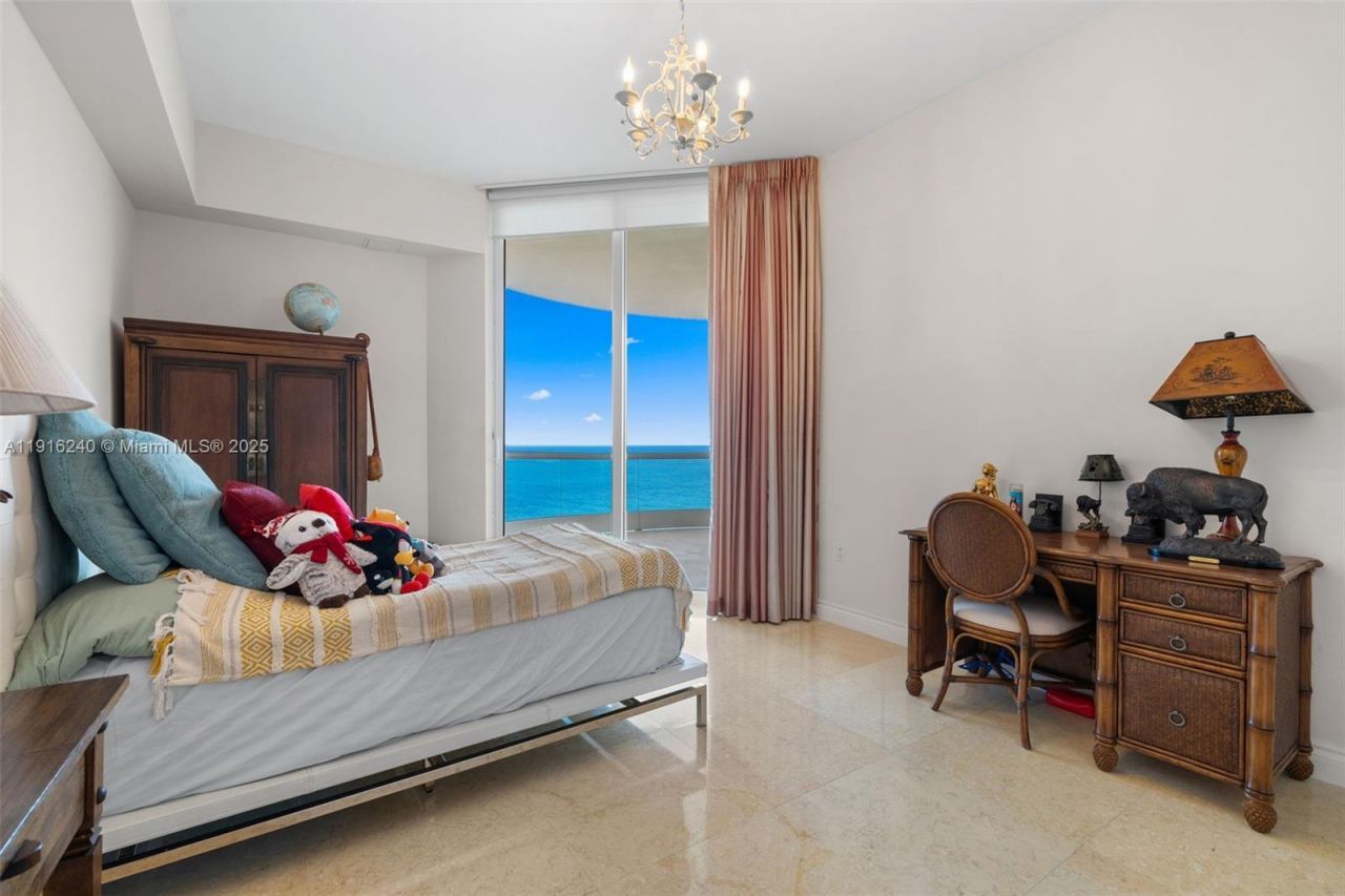 16047 Collins Ave, Unit 1202, Sunny Isles Beach, FL 33160 Photo
