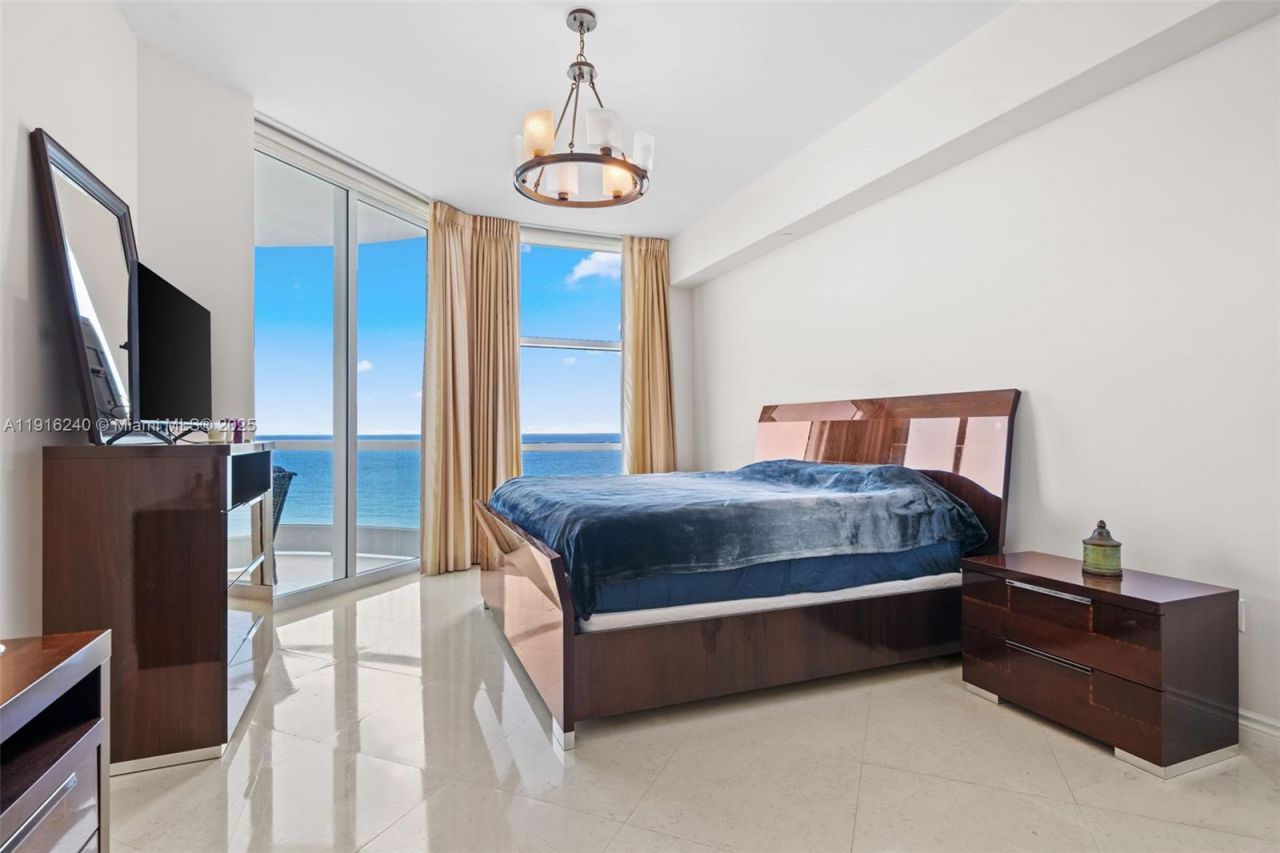 16047 Collins Ave, Unit 1202, Sunny Isles Beach, FL 33160 Photo