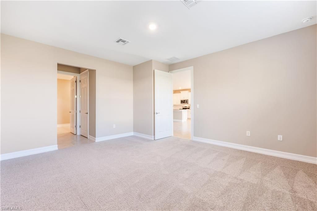 552 Spring Hill Lake Loop, Cape Coral, FL 33993 Photo