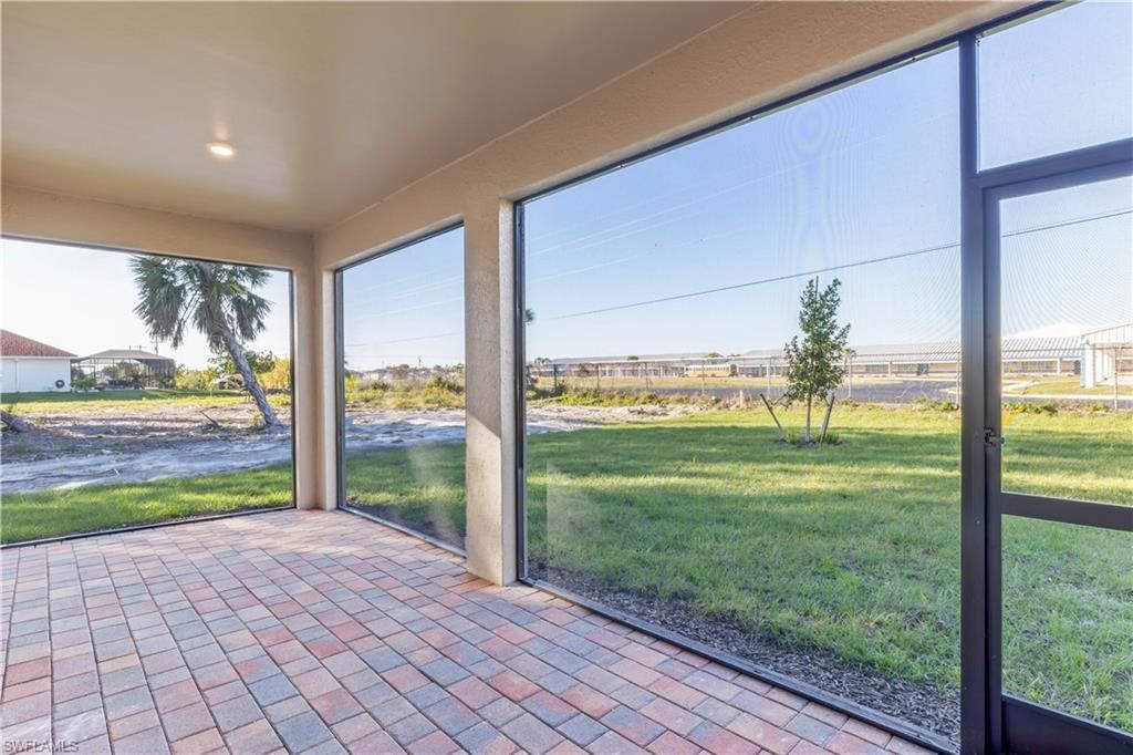 552 Spring Hill Lake Loop, Cape Coral, FL 33993 Photo