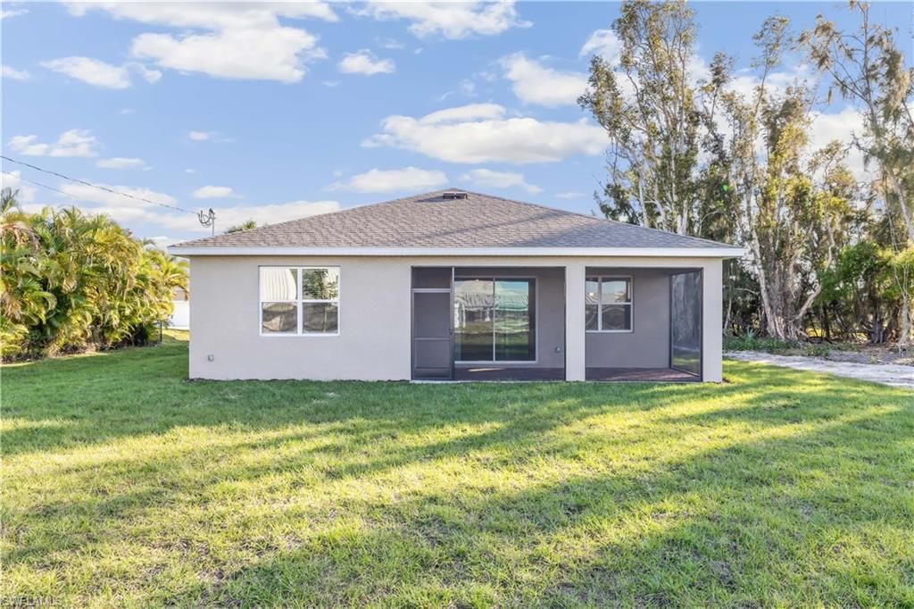 552 Spring Hill Lake Loop, Cape Coral, FL 33993 Photo