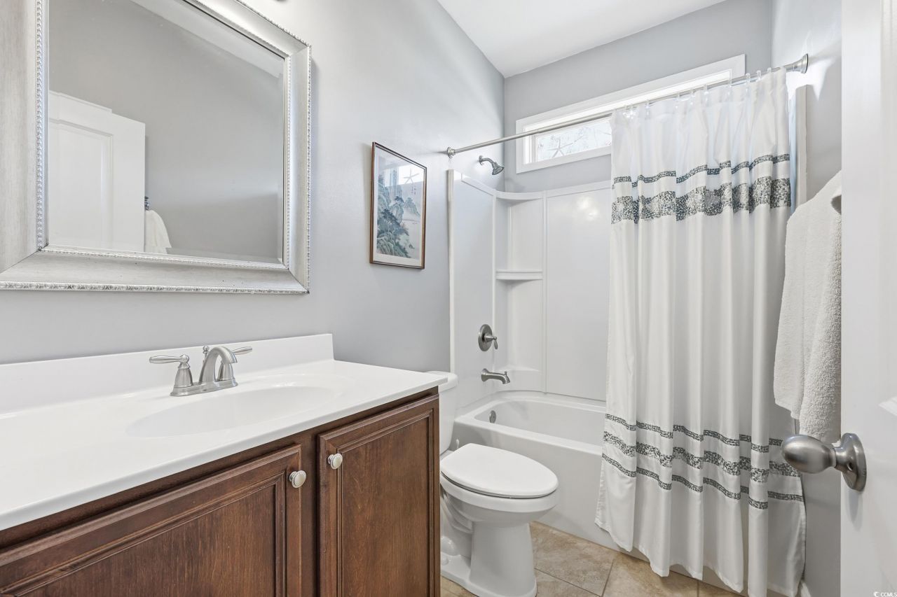 86 Hyacinth Loop Photo 22