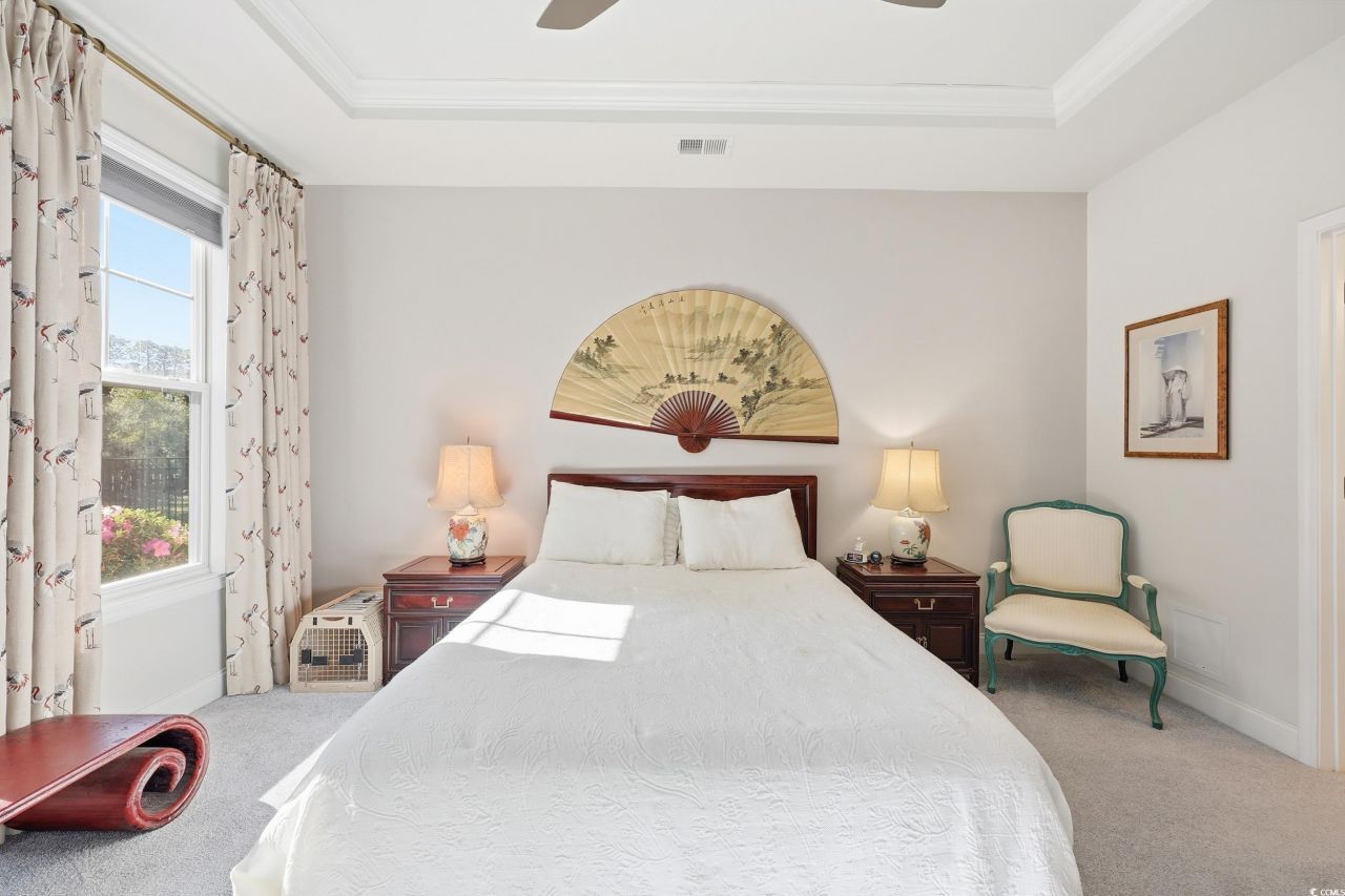 86 Hyacinth Loop Photo 24