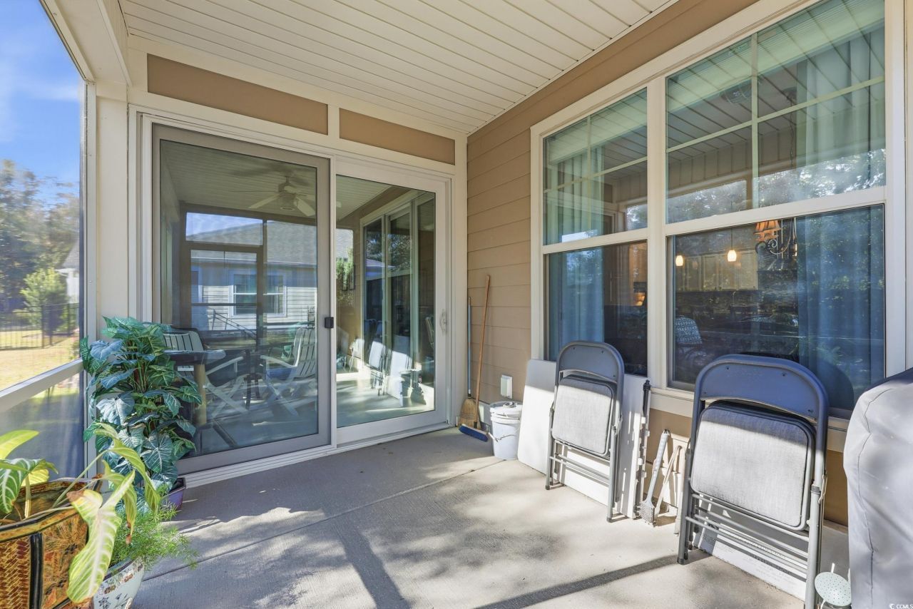 86 Hyacinth Loop Photo 5