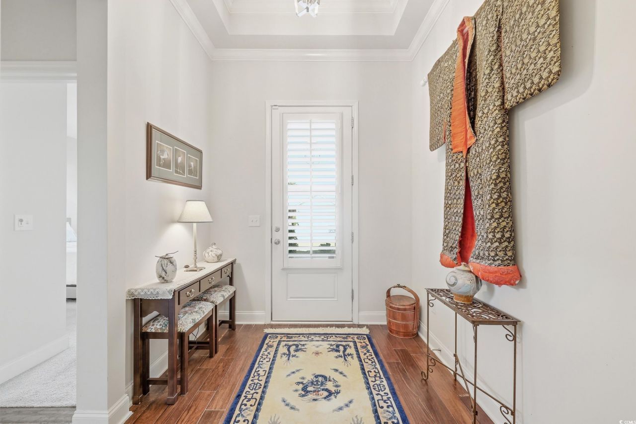 86 Hyacinth Loop Photo 9