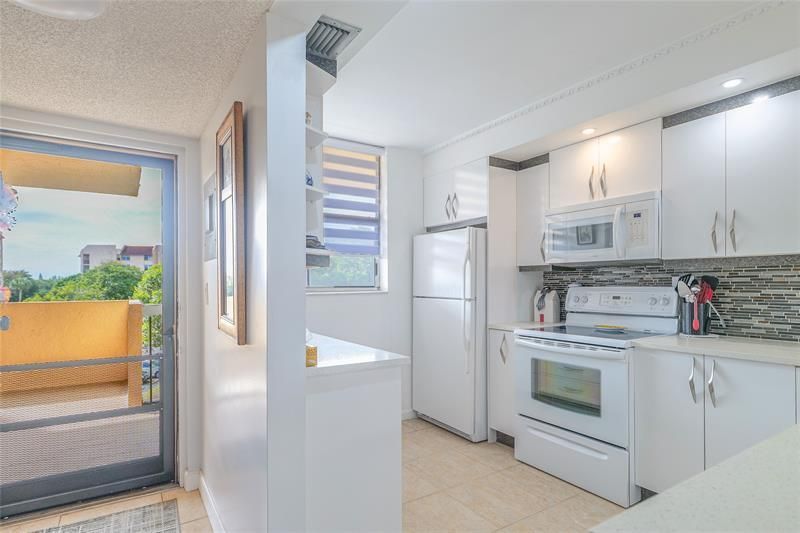 3801 Environ Boulevard, Unit 418, Lauderhill, FL 33319 Photo