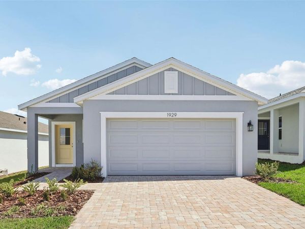 1929 DIAMOND HEAD CIRCLE, HAINES CITY, FL 33844