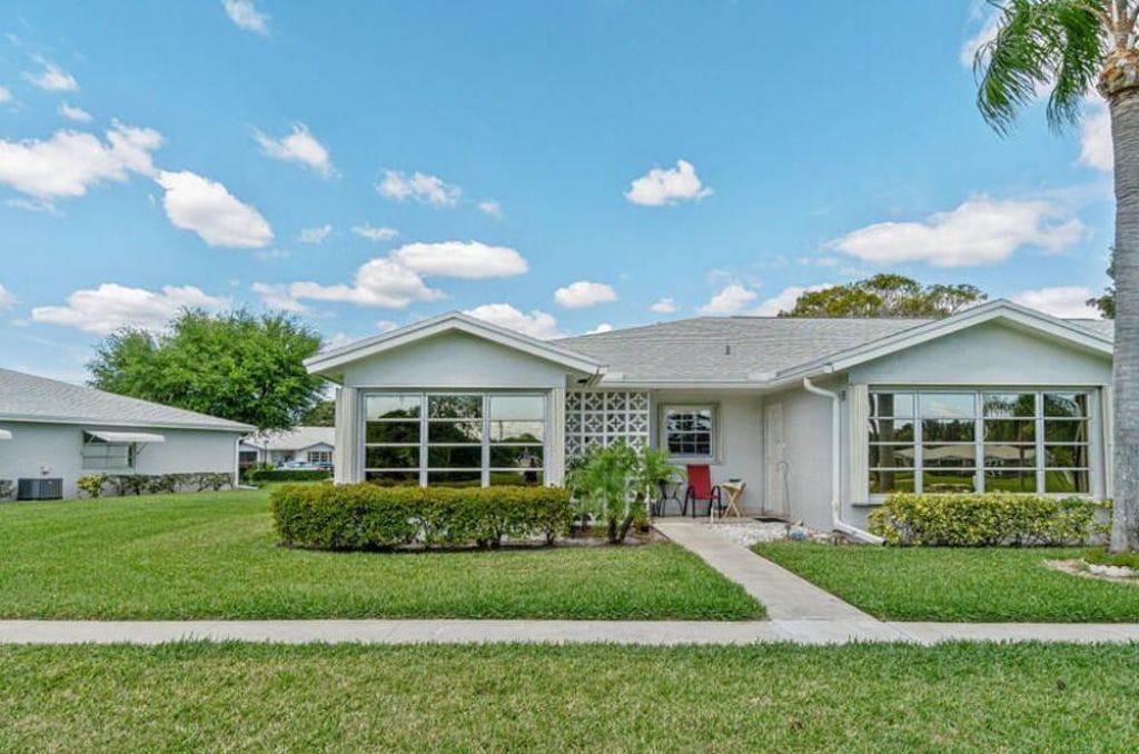 14492 Canalview Drive, Unit B, Delray Beach, FL 33484 Photo