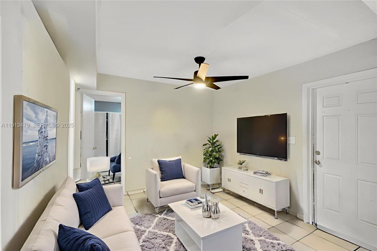 311 E 51st St, Hialeah, FL 33013 Photo