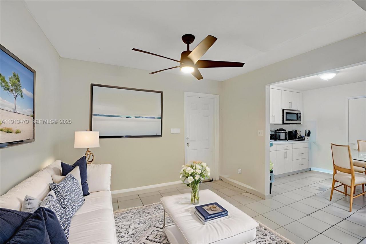 311 E 51st St, Hialeah, FL 33013 Photo