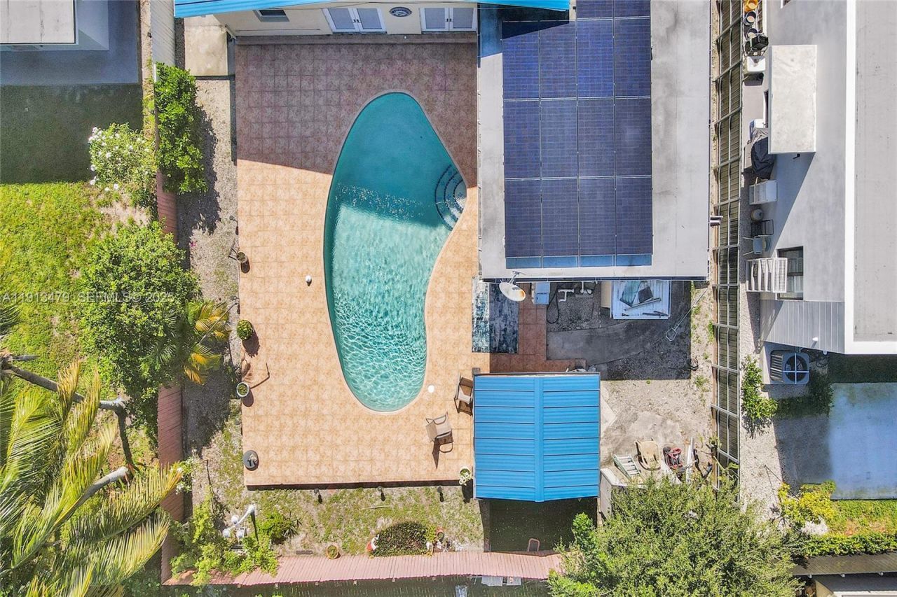 311 E 51st St, Hialeah, FL 33013 Photo